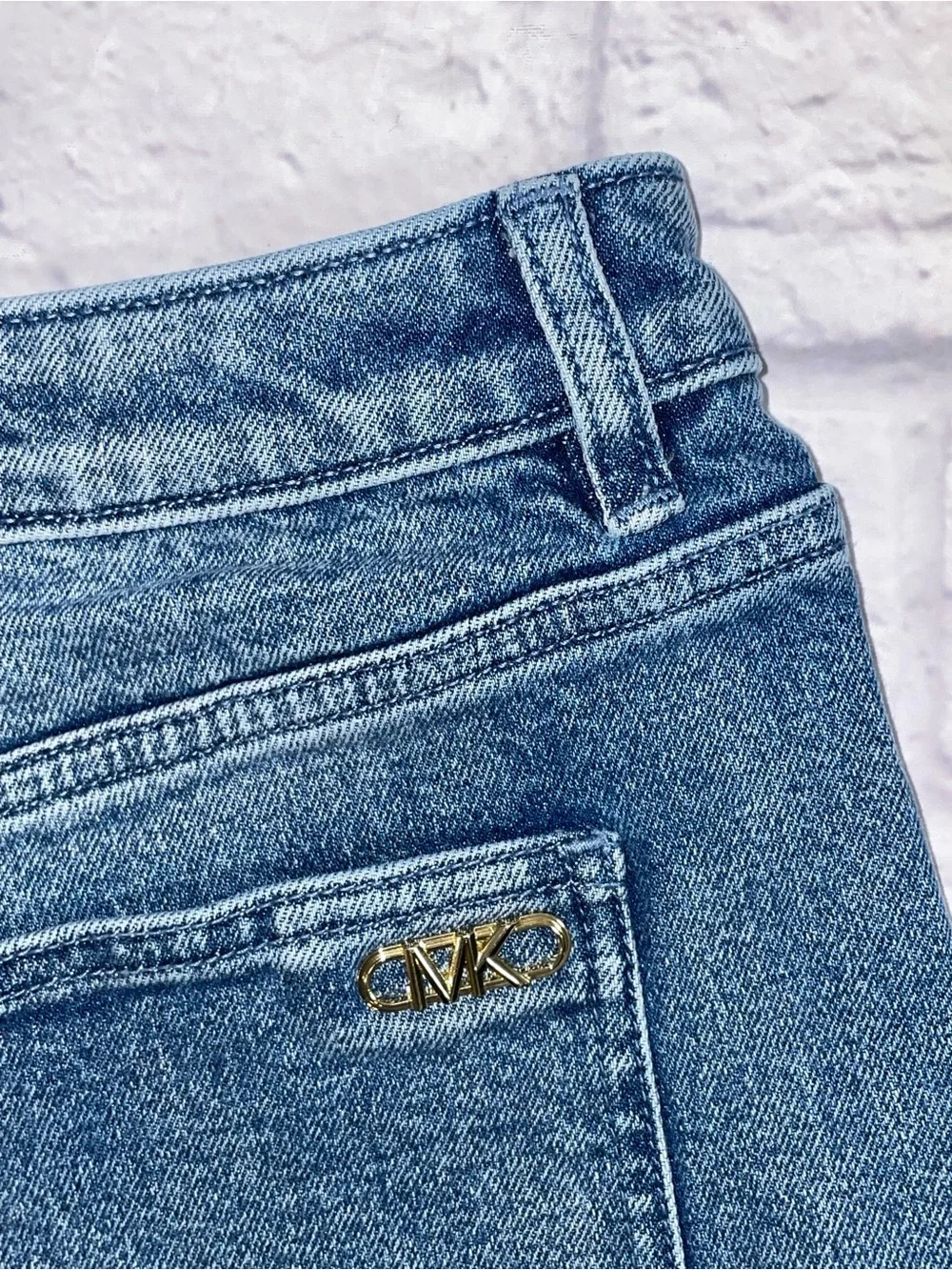 Michael Kors Stretch Denim Wide-Leg Cargo Jeans. Size 10